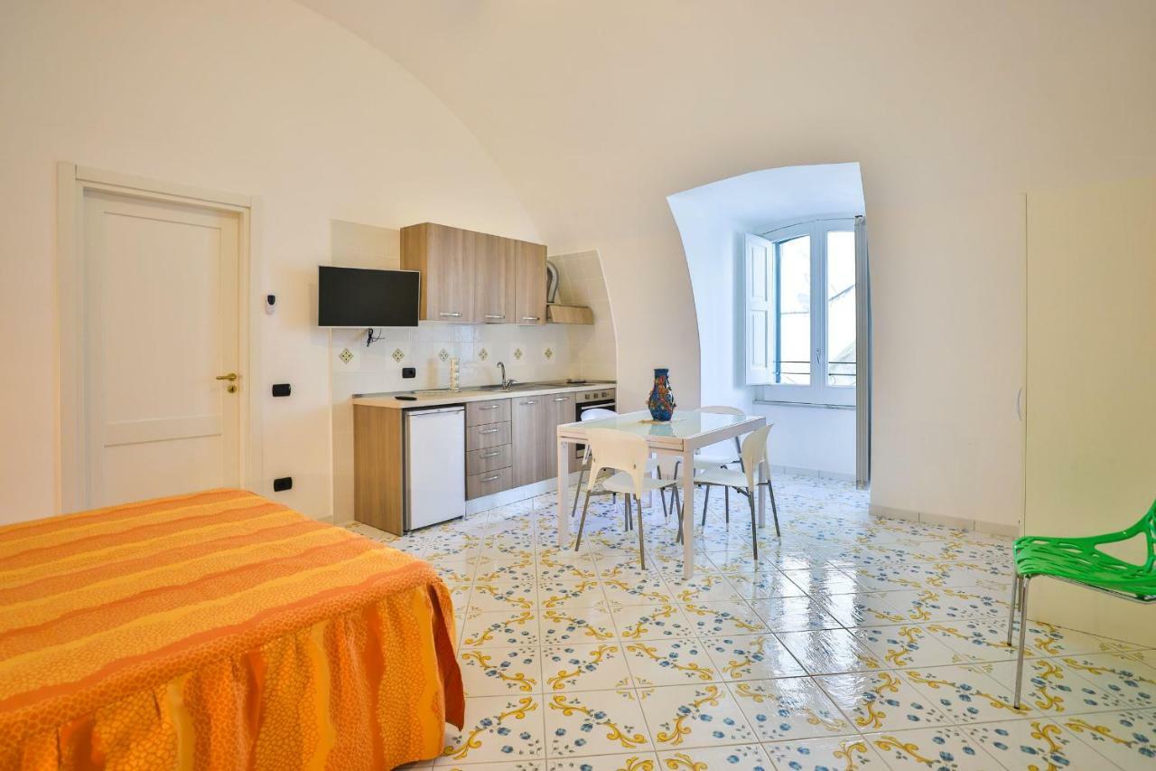Della Monica Rooms Vietri Buitenkant foto