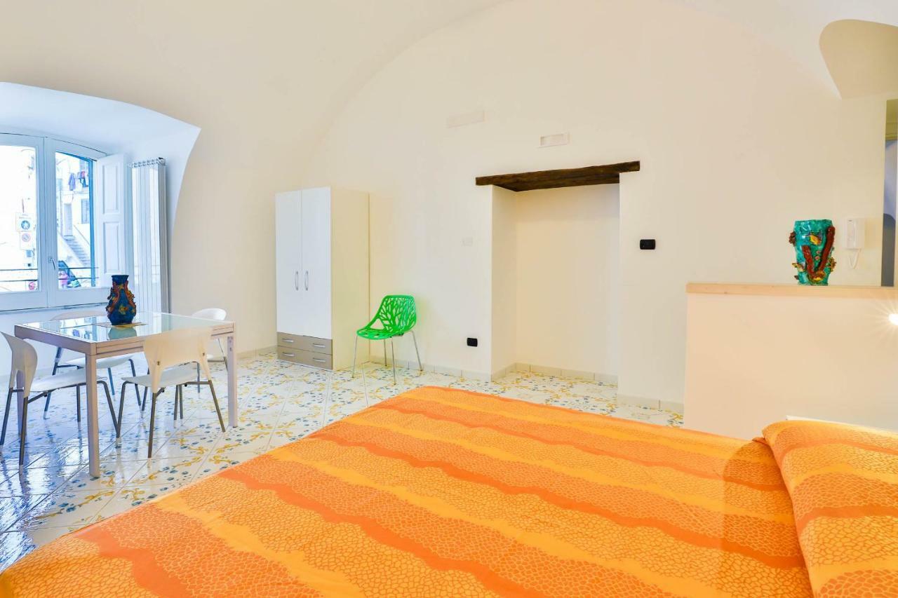 Della Monica Rooms Vietri Buitenkant foto